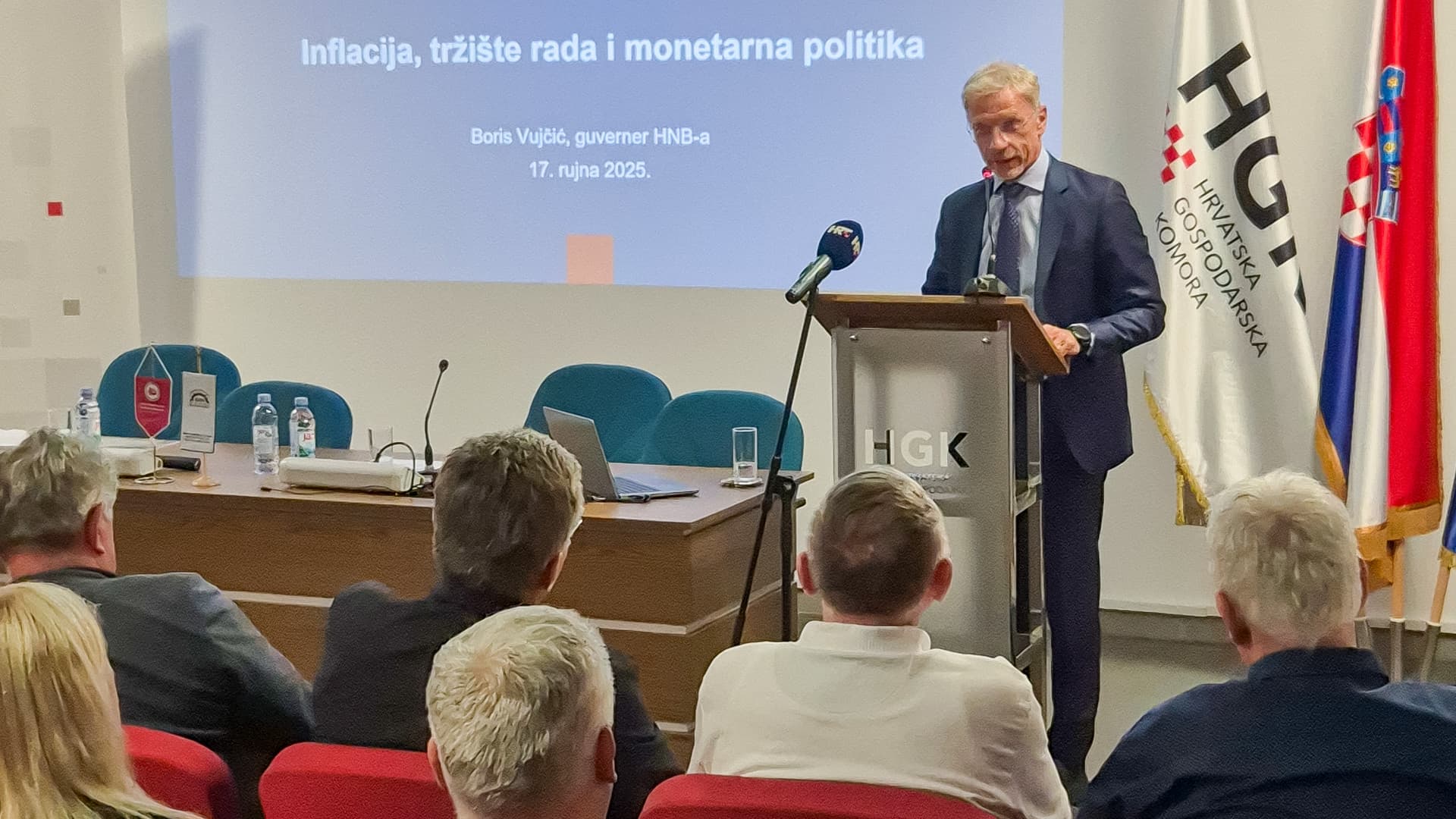 Izlaganje guvernera Borisa Vujčića na Tribini: Utjecaj inflacije i kamatnih stopa na politiku plaća i položaj zaposlenih u Hrvatskoj